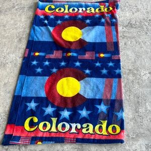 Cloture shop Colorado mountain hiker’s neck warmer